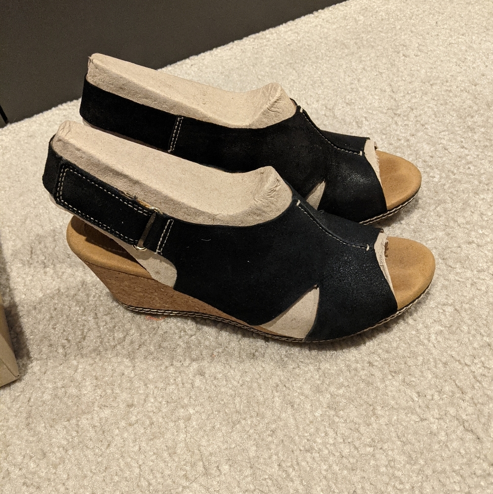 Clark's Black Sandals